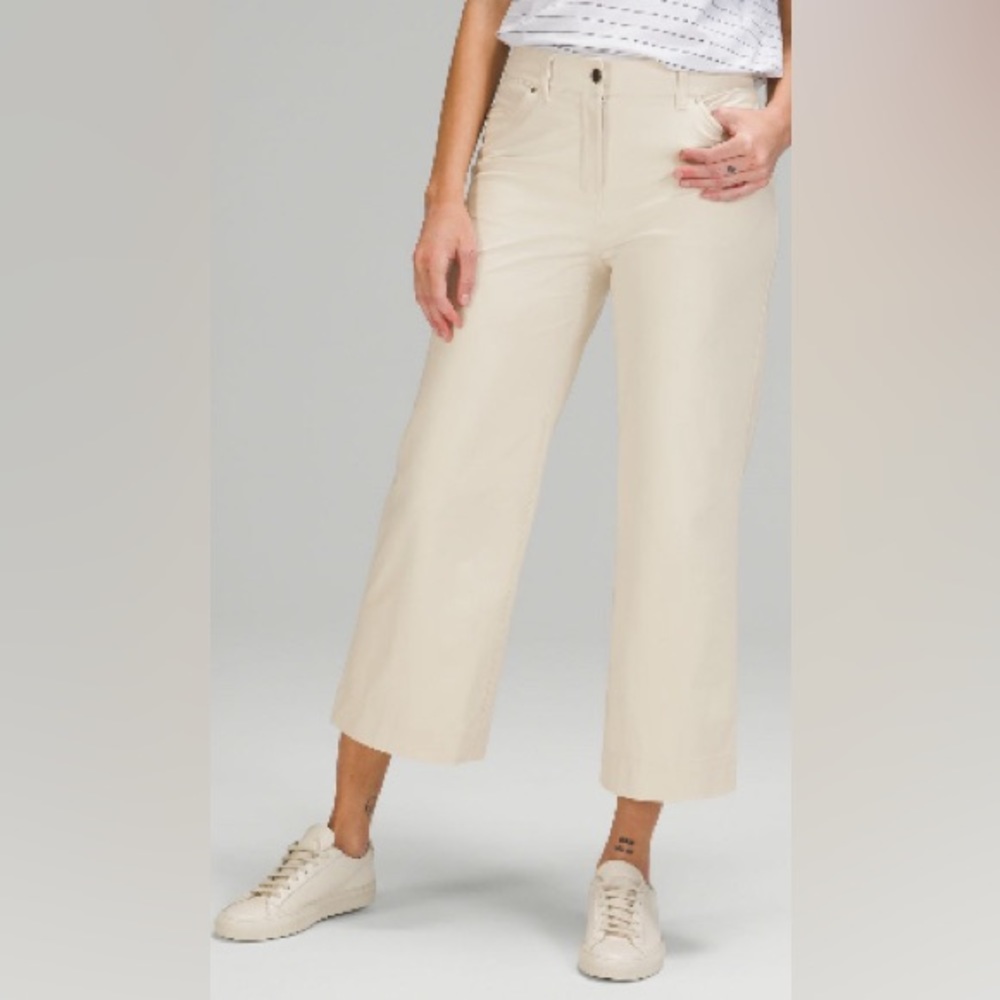 Lululemon City Sleek 5 pocket Wide Leg Pant